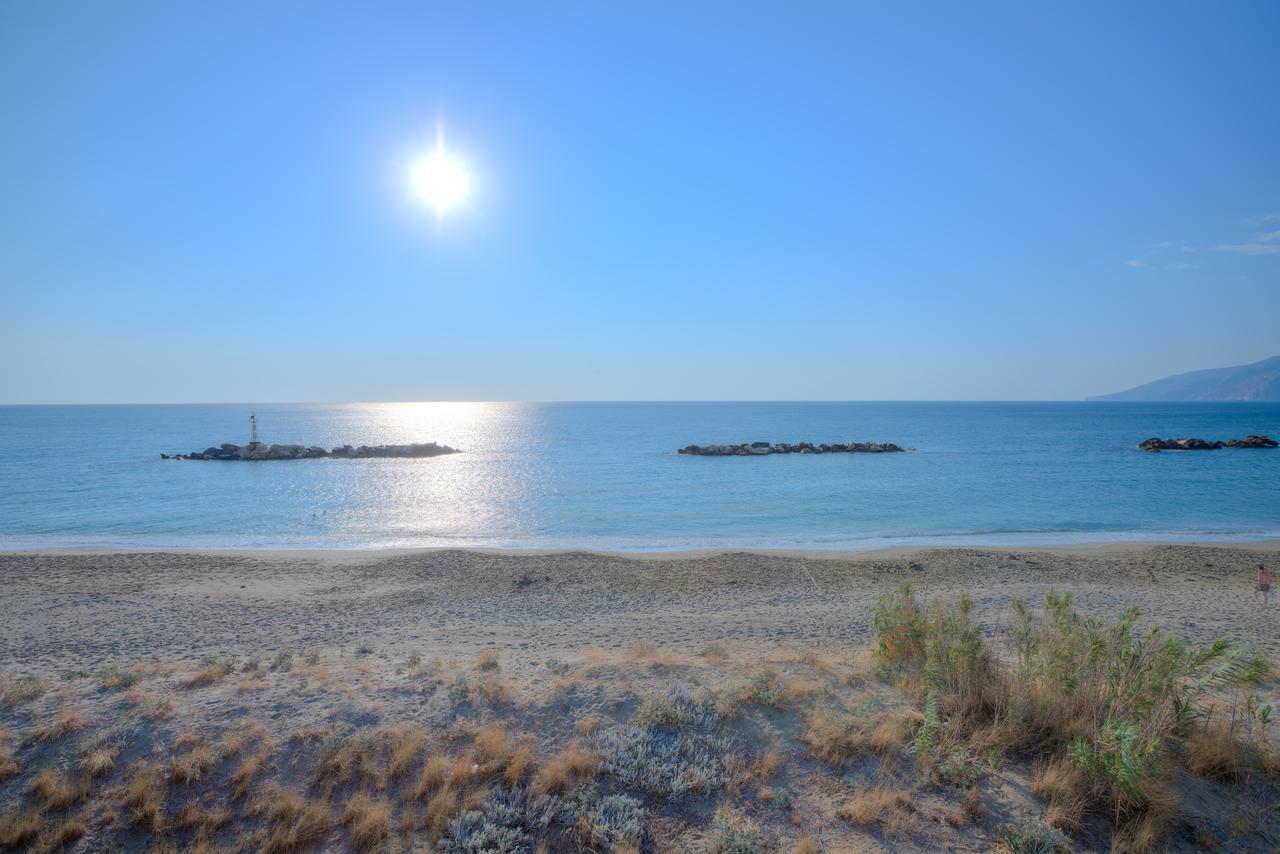 Hydroussa Skyros Hotel Kültér fotó